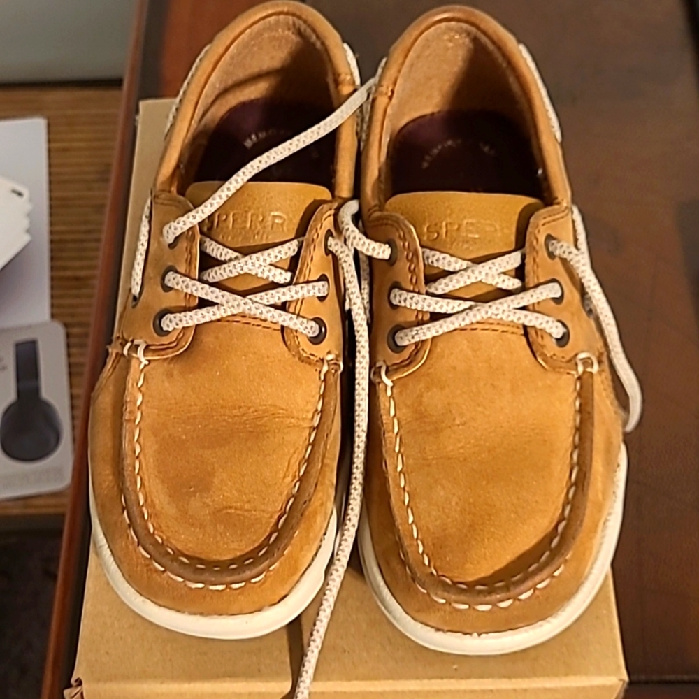 Sperry boys shoes. Size 13.
